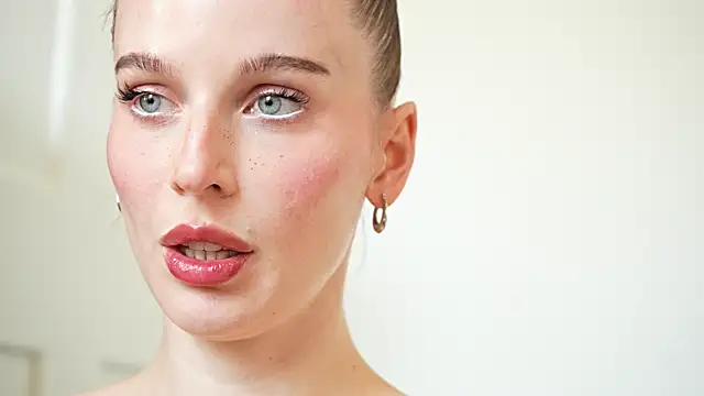 ellaa91 online show from October 31, 6:53 pm