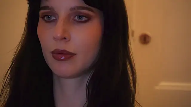 Snapshot of ellaa91 chatting on November 28, 2:20 pm ellaa91 online show from November 28, 2:20 pm