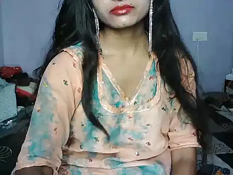 ROSE GOLDE online show from May 24, 5:01 am