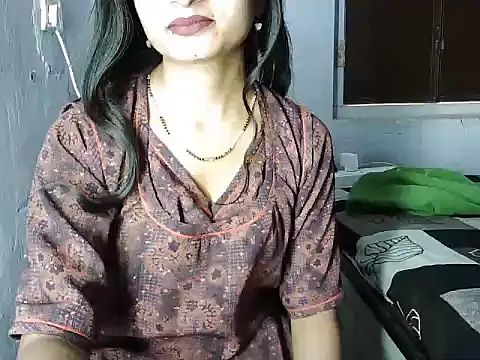 ROSE GOLDE online show from June 8, 12:49 pm
