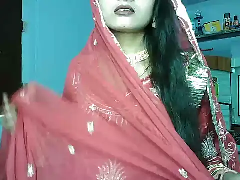 ROSE GOLDE online show from June 14, 9:55 am