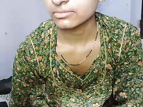 ROSE GOLDE online show from June 27, 6:07 am