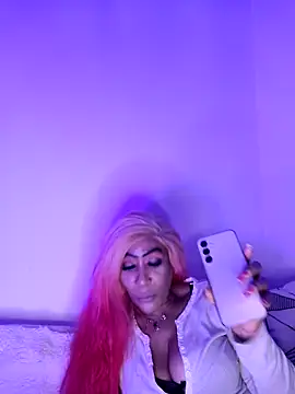 Snapshot of iamlalamilano chatting on January 31, 9:13 pm iamlalamilano online show from January 31, 9:13 pm