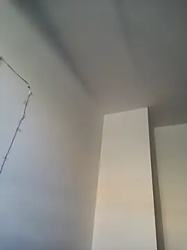 iamlalamilano online show from March 2, 11:17 am