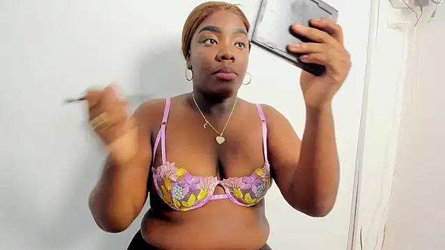 Snapshot of TANISHA_HILL chatting on September 20, 6:42 pm TANISHA HILL online show from September 20, 6:42 pm
