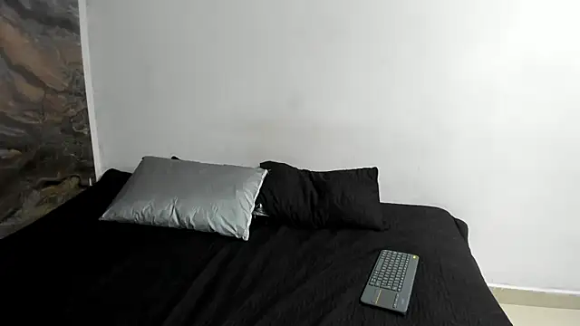 Alexayblake online show from October 2, 7:43 pm