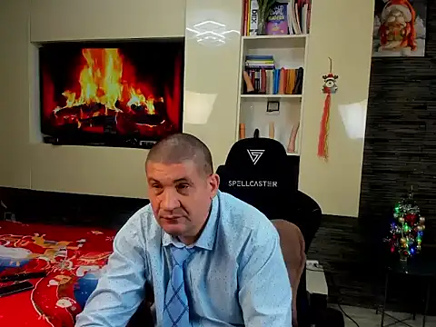 Snapshot of SpartacusDaddy48 chatting on January 9, 11:13 am SpartacusDaddy48 online show from January 9, 11:13 am