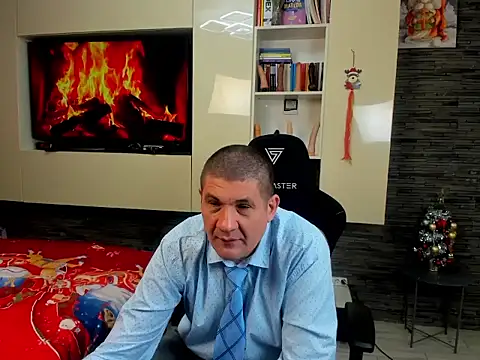 Snapshot of SpartacusDaddy48 chatting on January 14, 8:53 am SpartacusDaddy48 online show from January 14, 8:53 am