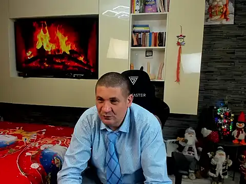 Snapshot of SpartacusDaddy48 chatting on January 14, 8:58 pm SpartacusDaddy48 online show from January 14, 8:58 pm