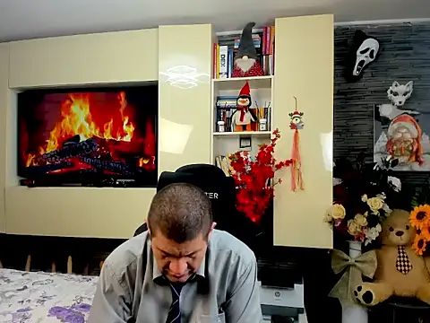 SpartacusDaddy48 online show from March 3, 4:35 pm