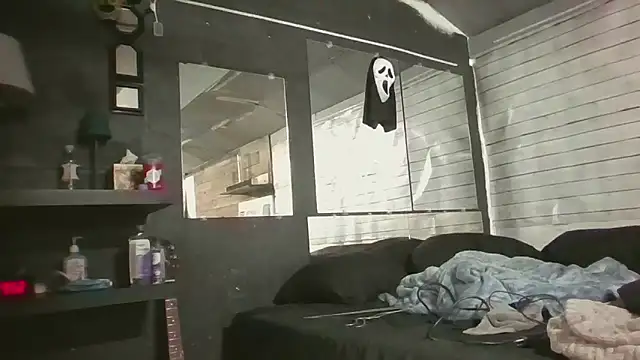 Snapshot of Billysch@xh chatting on February 1, 8:18 pm Billyschxh online show from February 1, 8:18 pm