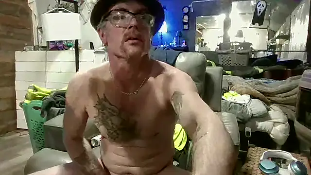 Snapshot of Billysch@xh chatting on February 7, 11:52 pm Billyschxh online show from February 7, 11:52 pm