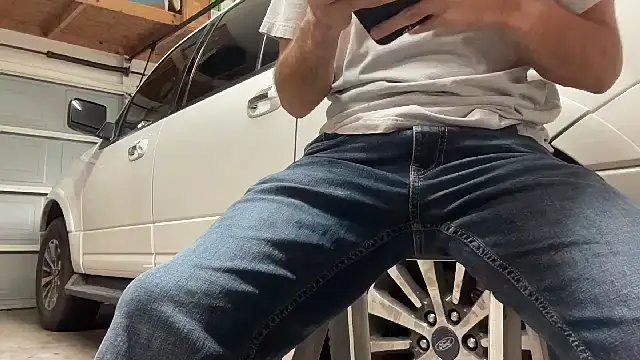 HorneyCowboy154 online show from September 13, 4:51 pm