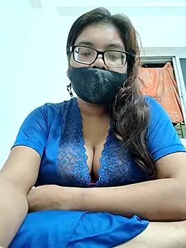 Snapshot of Elie_couple143 chatting on October 19, 6:41 pm Elie couple143 online show from October 19, 6:41 pm