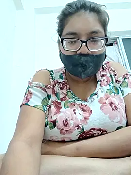 Elie couple143 online show from October 22, 6:40 pm