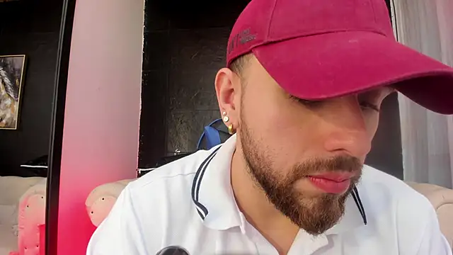 Maximo Wolff online show from October 16, 9:05 pm