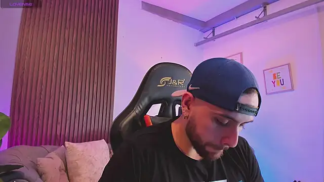 Maximo Wolff online show from January 31, 7:56 pm