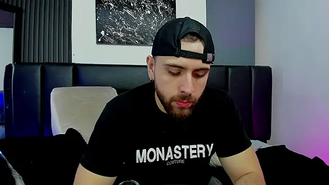 Maximo Wolff online show from March 6, 6:26 pm