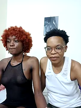 Miss-Hennessy online show from March 21, 9:40 pm