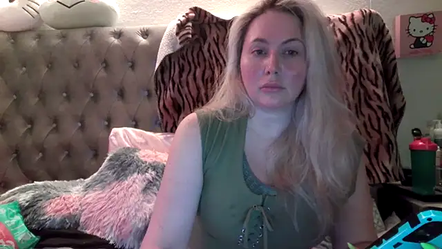 BigBoobsBlair online show from October 4, 5:27 am