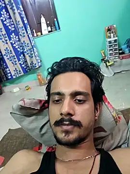 Snapshot of Sushant001 chatting on April 21, 3:02 am Sushant001 online show from April 21, 3:02 am