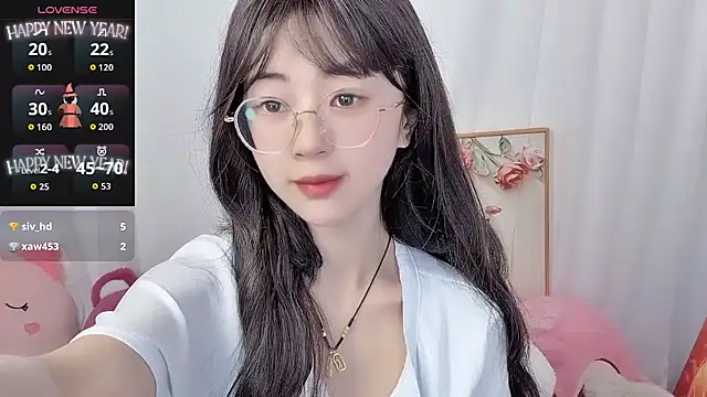 Snapshot of nini_a chatting on June 7, 11:41 pm nini a online show from June 7, 11:41 pm