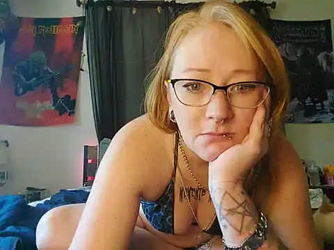 Lilith LeStrange666 online show from May 25, 6:58 pm
