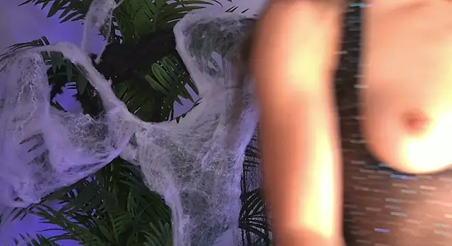 YasminaMoon online show from October 31, 6:14 am