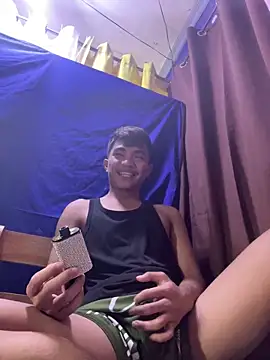 mostwantedtwink online show from April 10, 10:42 am