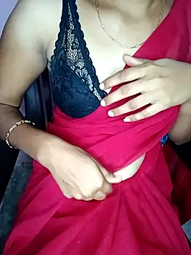 Snapshot of Nidhi_lovely chatting on February 24, 1:47 am Nidhi lovely online show from February 24, 1:47 am