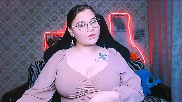 InLoveWithLife26 online show from October 24, 8:16 pm