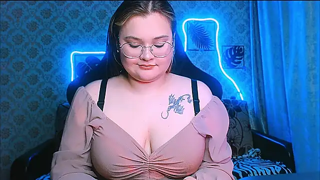 InLoveWithLife26 online show from July 24, 7:34 pm