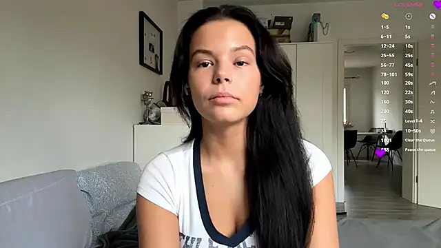 MaydaCornwall online show from November 19, 8:03 am