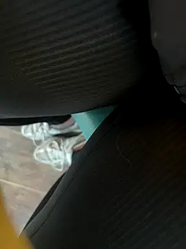 HiddenHoneyLDN online show from November 2, 1:24 pm