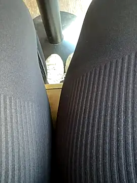 HiddenHoneyLDN online show from November 8, 1:44 pm