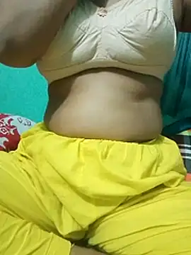 Snapshot of Maria_Mahi chatting on May 15, 6:59 pm Maria Mahi online show from May 15, 6:59 pm