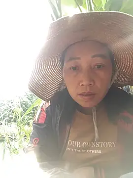 Snapshot of Lai005 chatting on October 12, 12:31 am Lai005 online show from October 12, 12:31 am