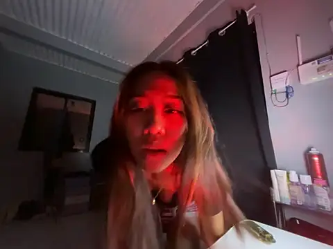 PinayLina18 online show from March 26, 6:41 am