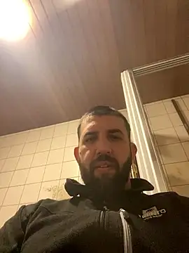 Snapshot of andrey1887 chatting on January 13, 5:07 pm andrey1887 online show from January 13, 5:07 pm