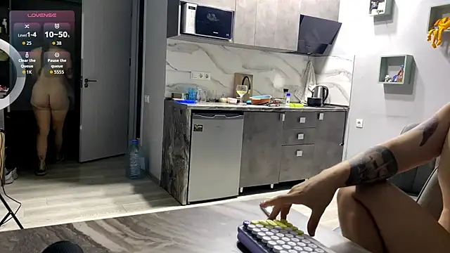 VelvetMiley online show from July 17, 1:01 am