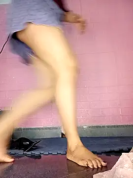 Rose 194 online show from October 16, 1:12 pm