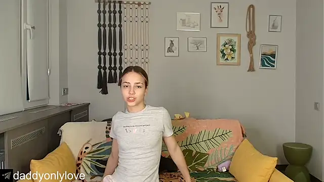 daddyonlyloveme online show from November 4, 9:14 pm