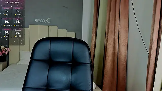 Alexa   Hill online show from September 24, 8:45 pm