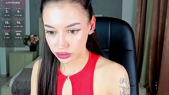 Alexa   Hill online show from September 27, 8:47 pm