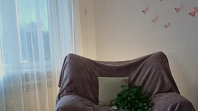 BlushinBloom online show from April 8, 5:51 am