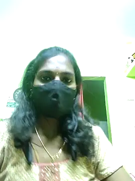 Snapshot of Honey_rosetamil chatting on October 3, 8:06 pm Honey rosetamil online show from October 3, 8:06 pm