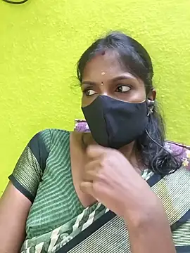 Snapshot of Honey_rosetamil chatting on June 12, 7:29 am Honey rosetamil online show from June 12, 7:29 am