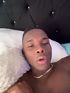 Brycce santos online show from April 26, 8:28 pm