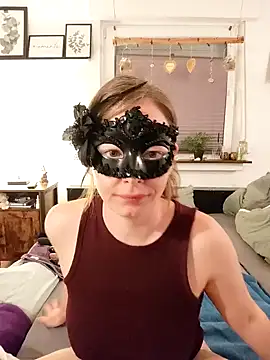 Squirtingcouple9094 online show from October 16, 6:42 pm