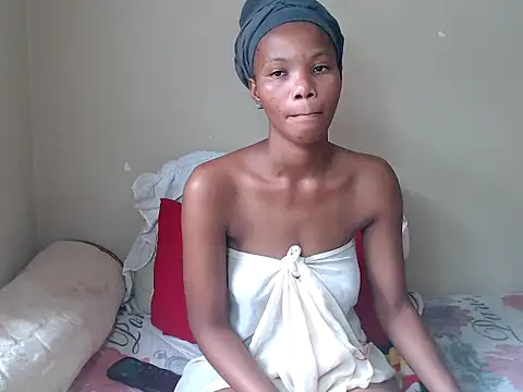 Snapshot of _SweetLips_ chatting on October 7, 10:01 am SweetLips online show from October 7, 10:01 am